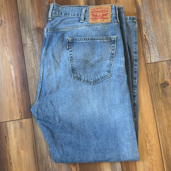 Levi’s 505 W42 x L32 - Picture 3 of 6